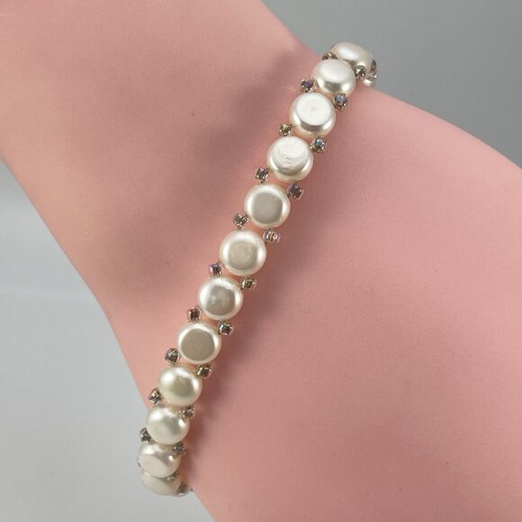White Freshwater Button Pearl Beaded Stretch Bracelet Minimalist Elegant 6.5